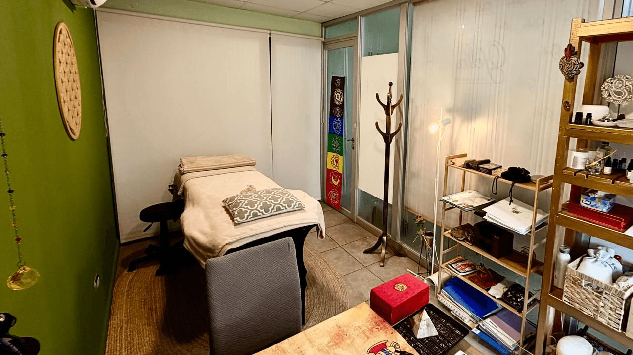 Sala de terapia, vista hacia la puerta
